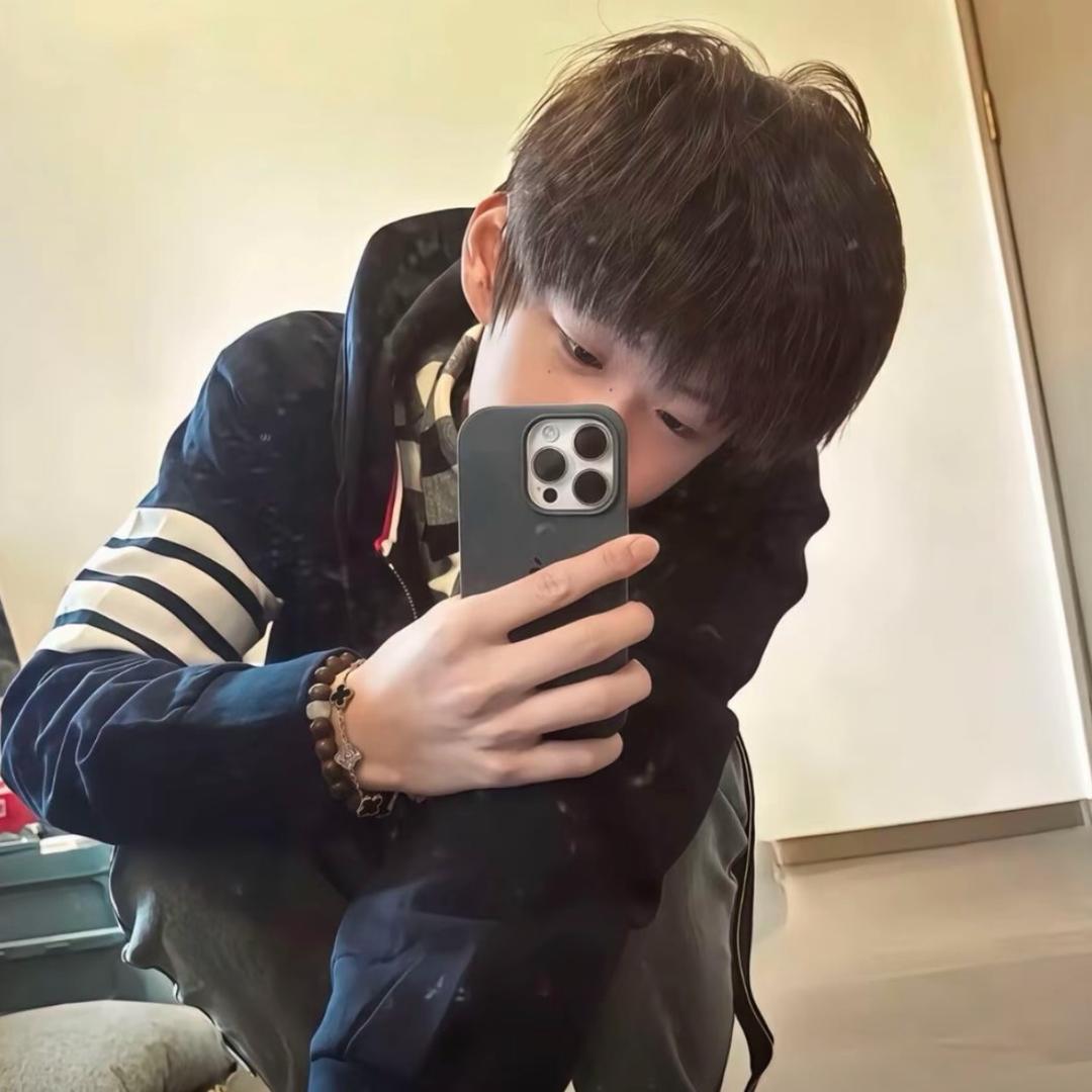 ㅤ ㅤㅤㅤㅤㅤ青春物语🥨