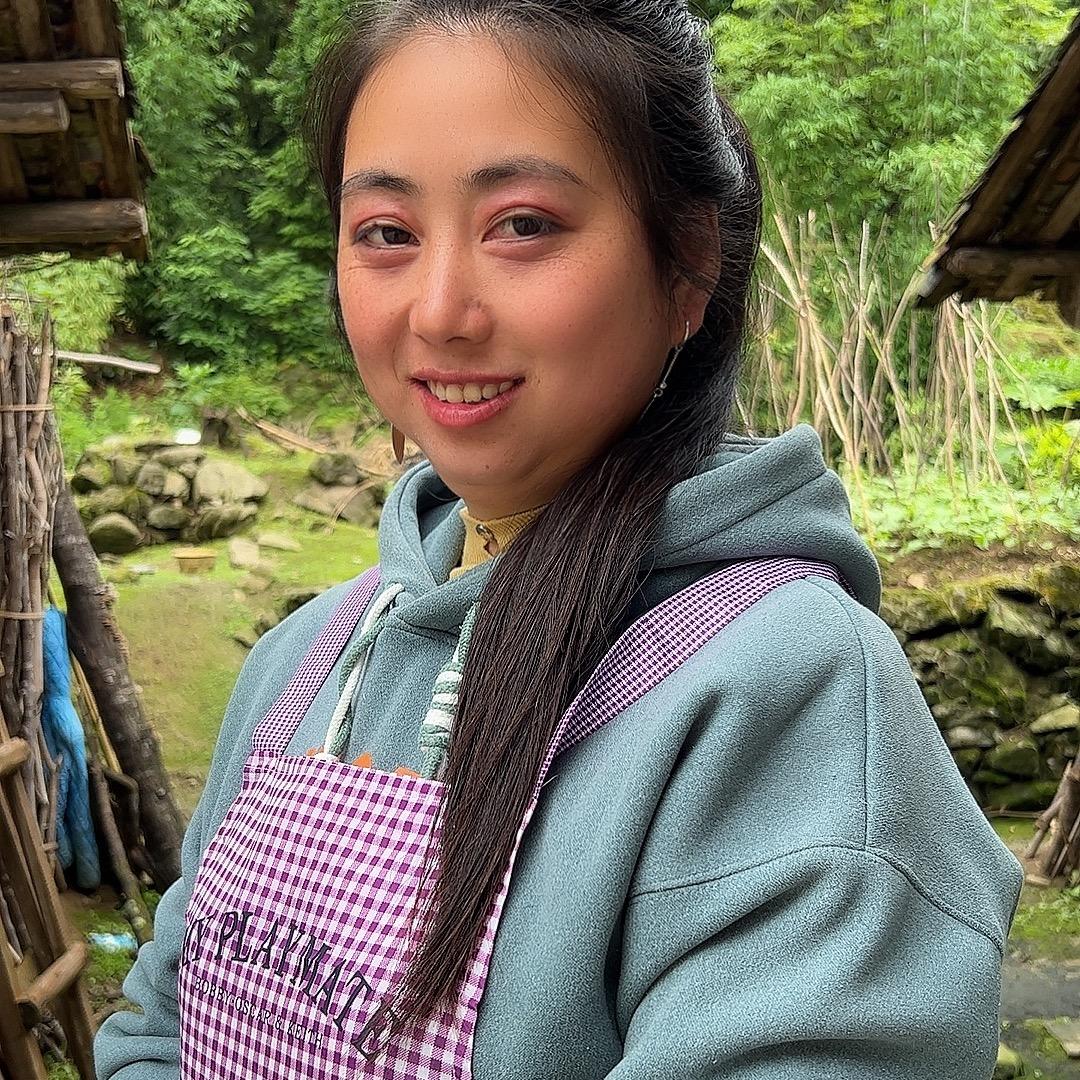 土家小舅妈(小波舅妈）