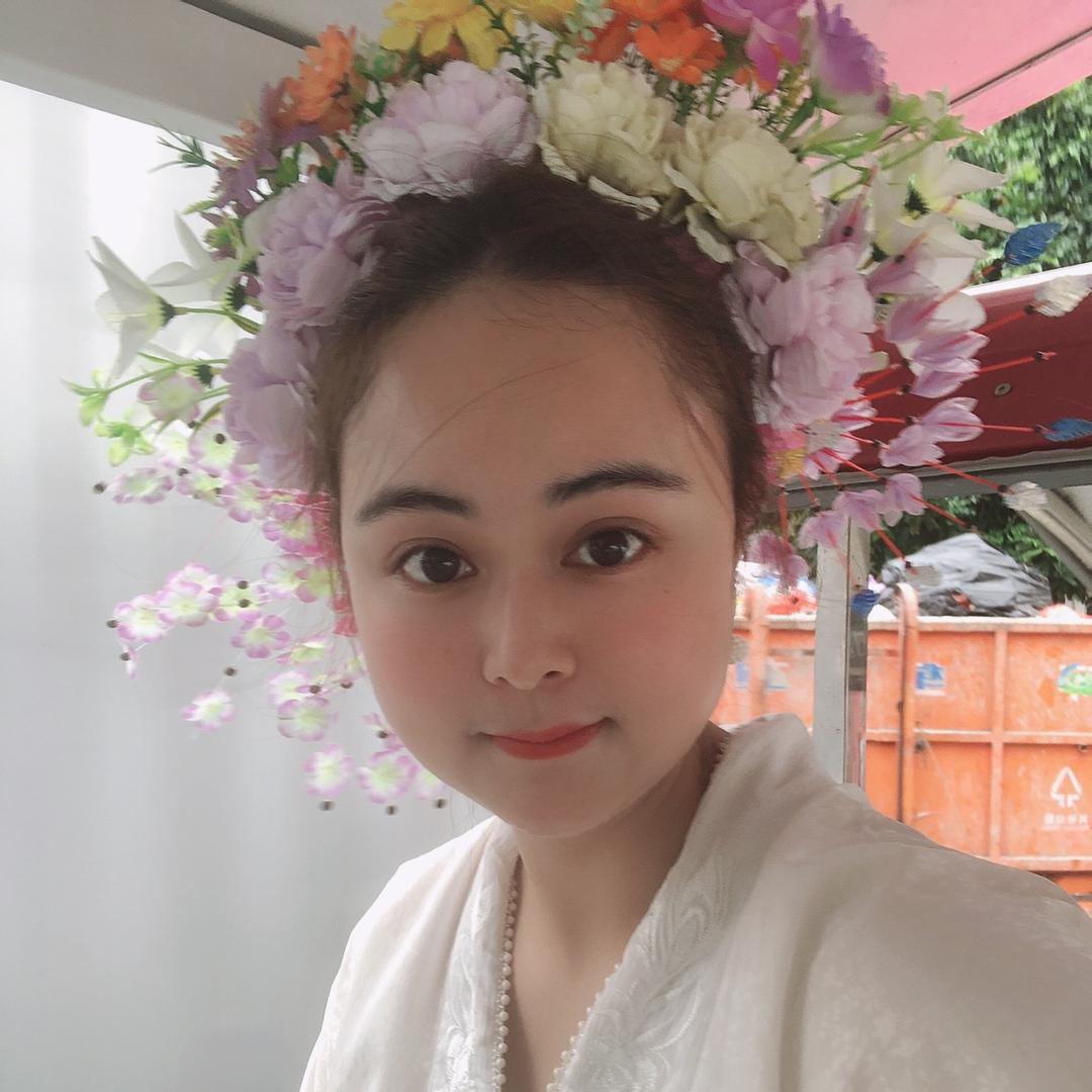 爱吃折耳根的姑娘