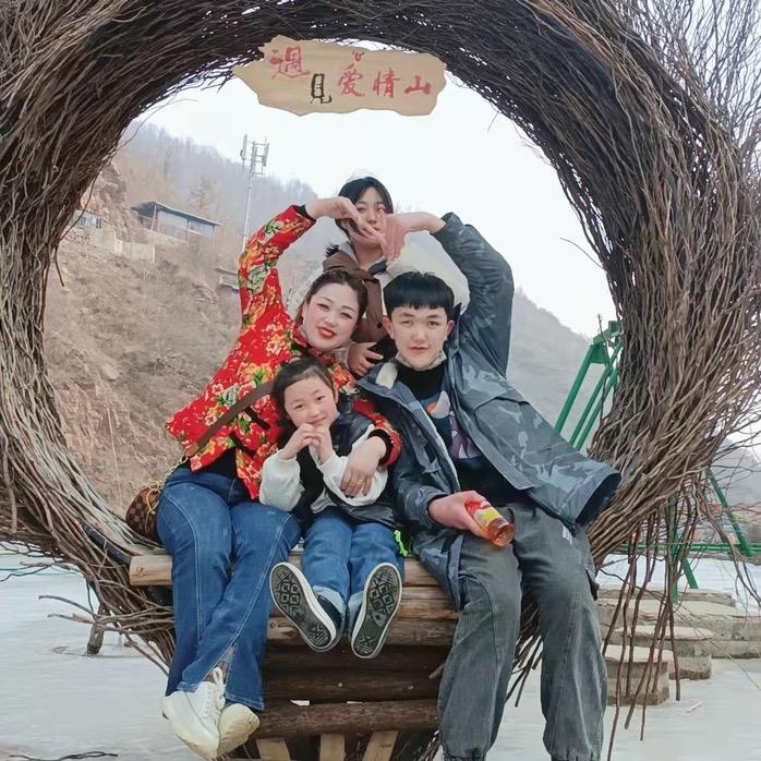 平乡伟伟（平乡玲玲一队总队长）