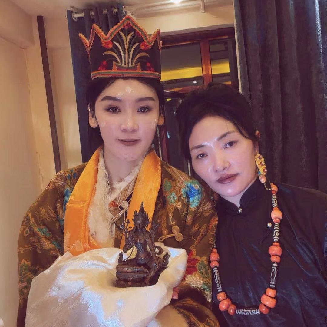藏家姑娘们