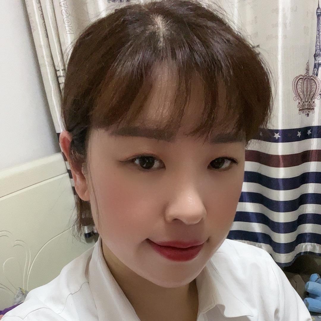 《尹可云》