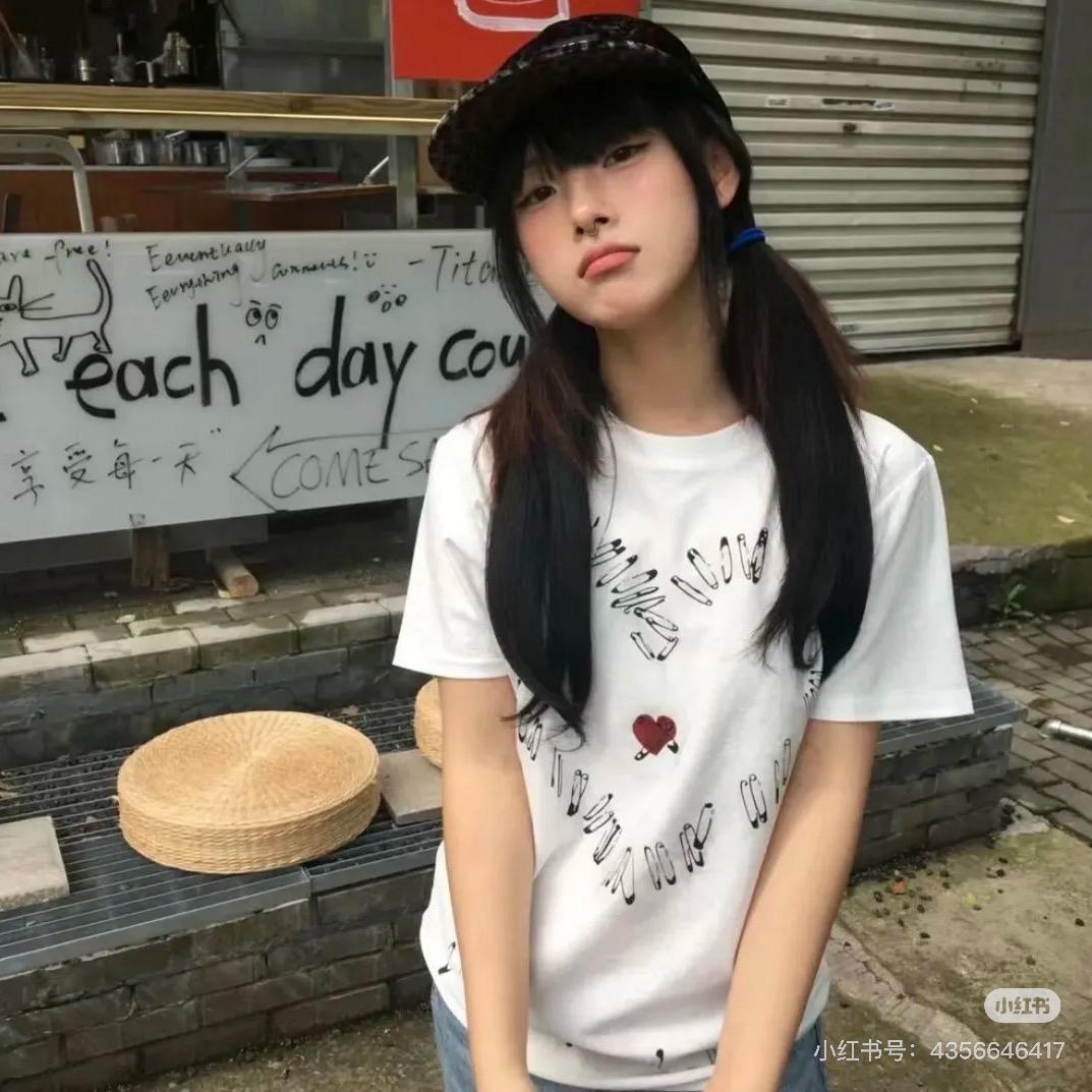 阿卷.
