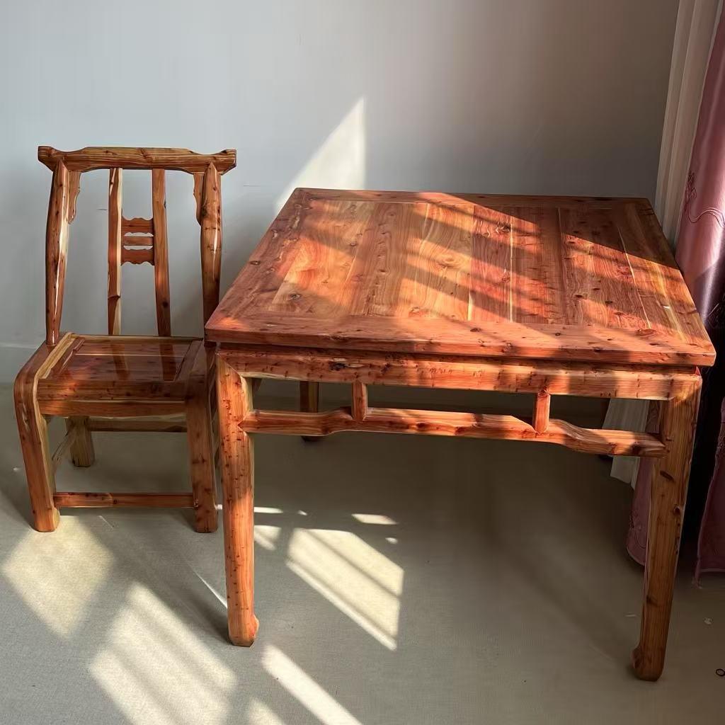 钟祥正宗红芯柏木椅