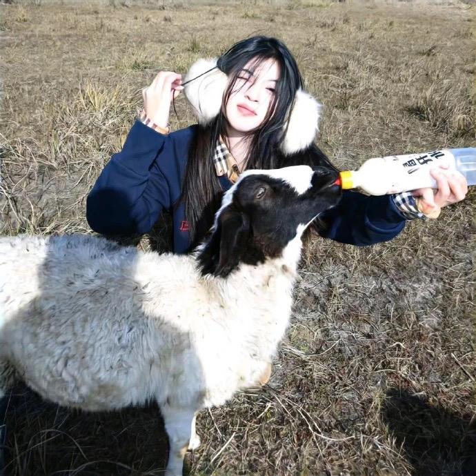 我才不想占边