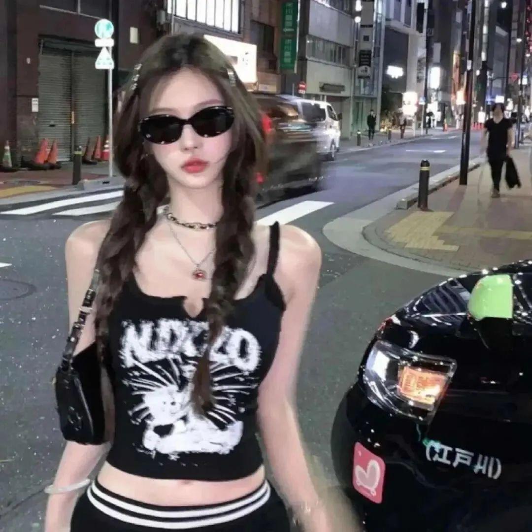 拖把狗喜欢下雨天