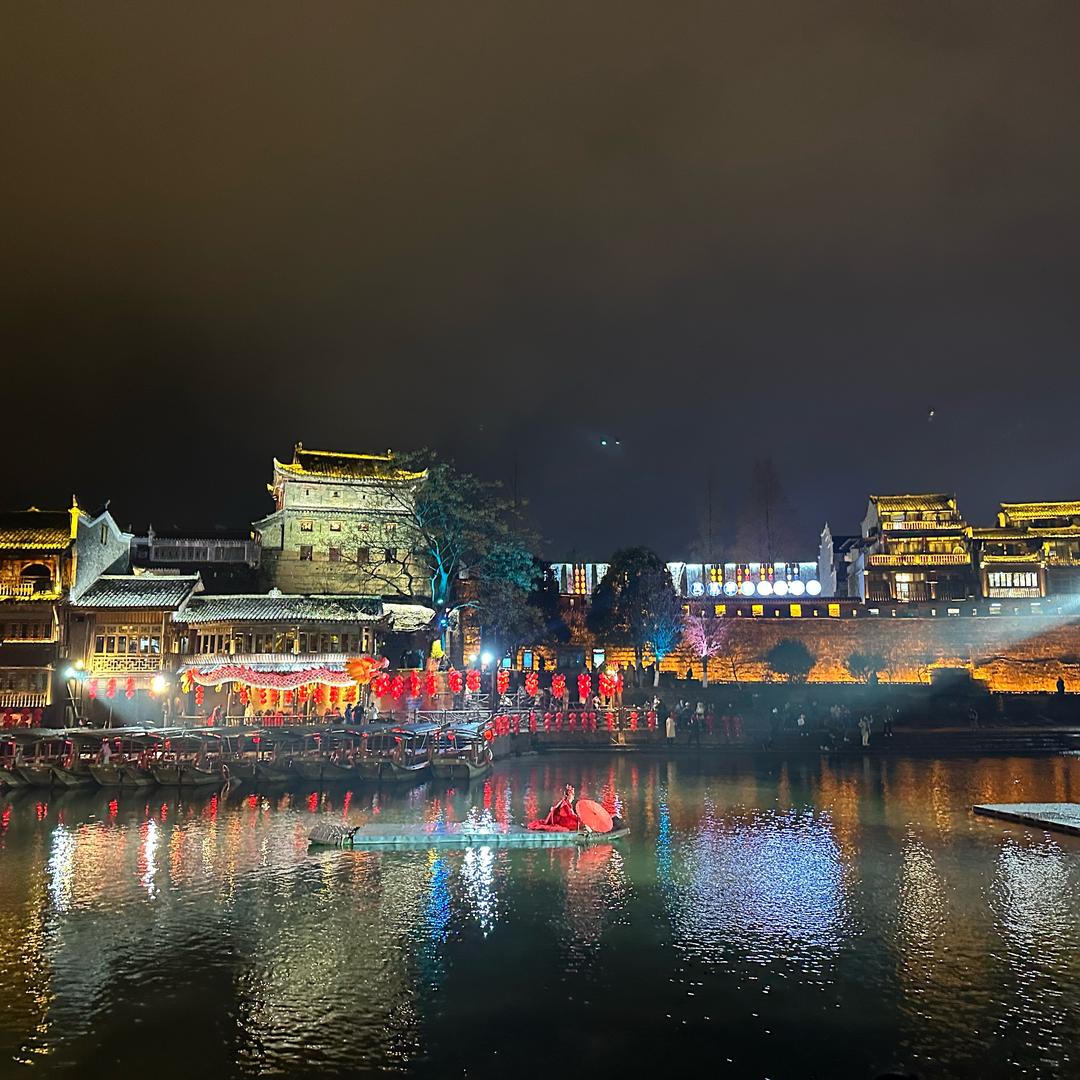 潘校