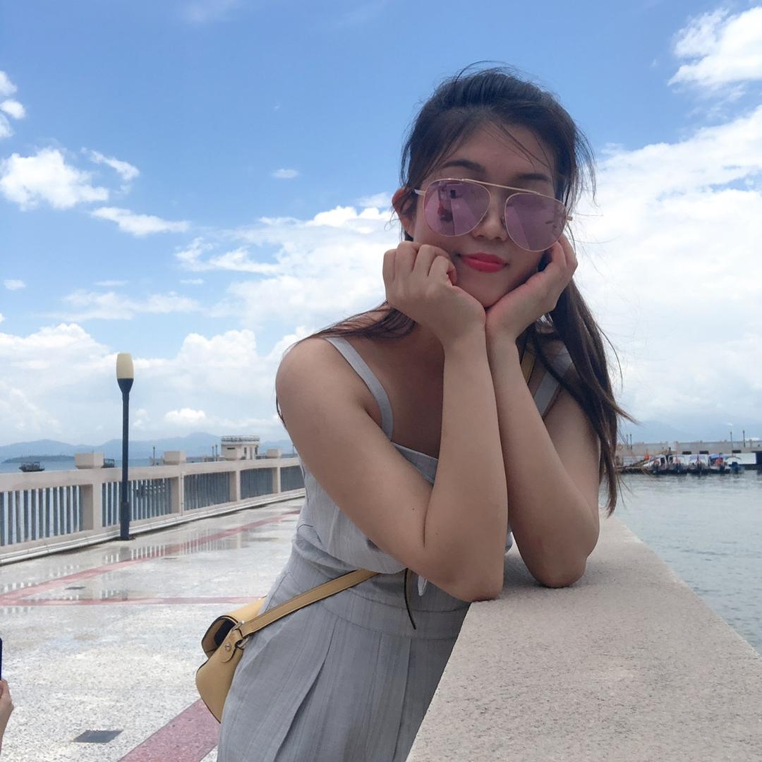 小姐姐姓翁