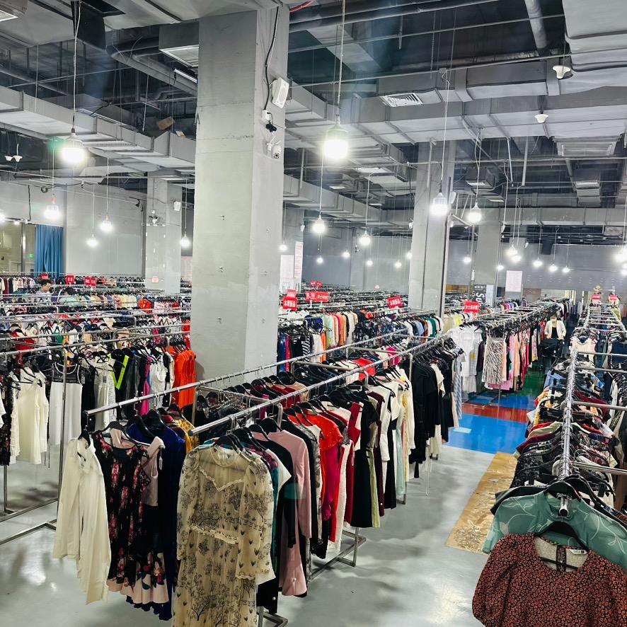 大连禧糖服装仓储店