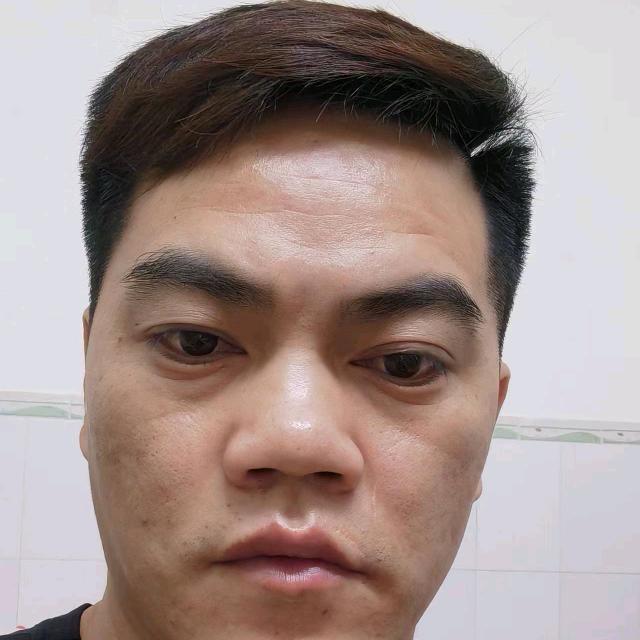 广西小风阳新县皓尊百货店