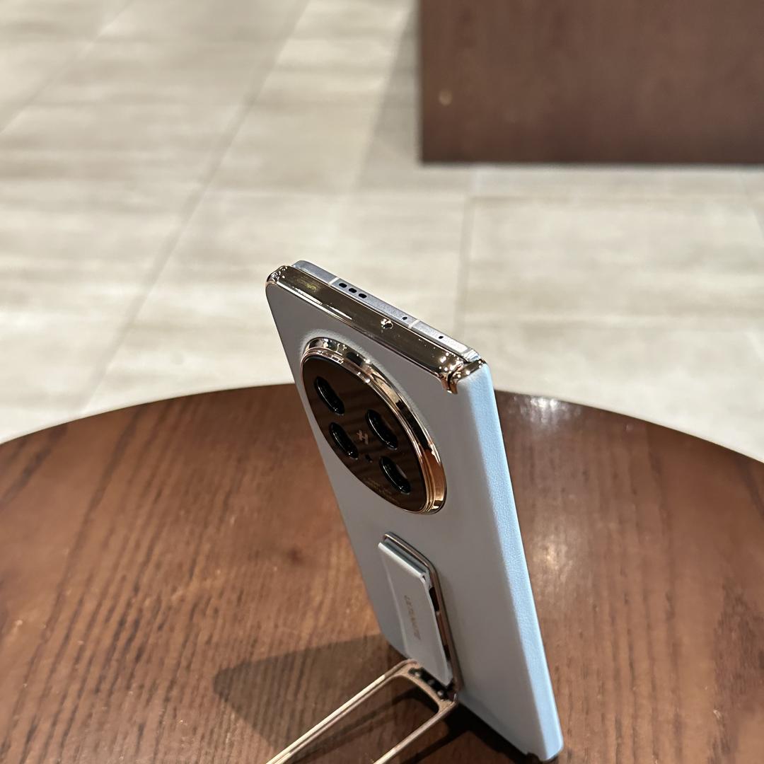 轻奢高端折叠数码