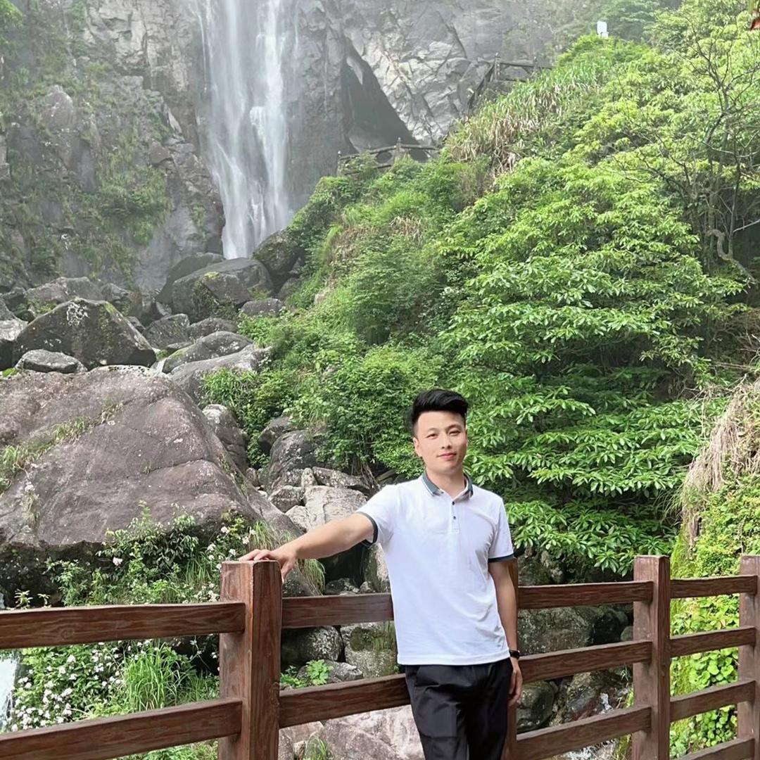 学长开了个超市