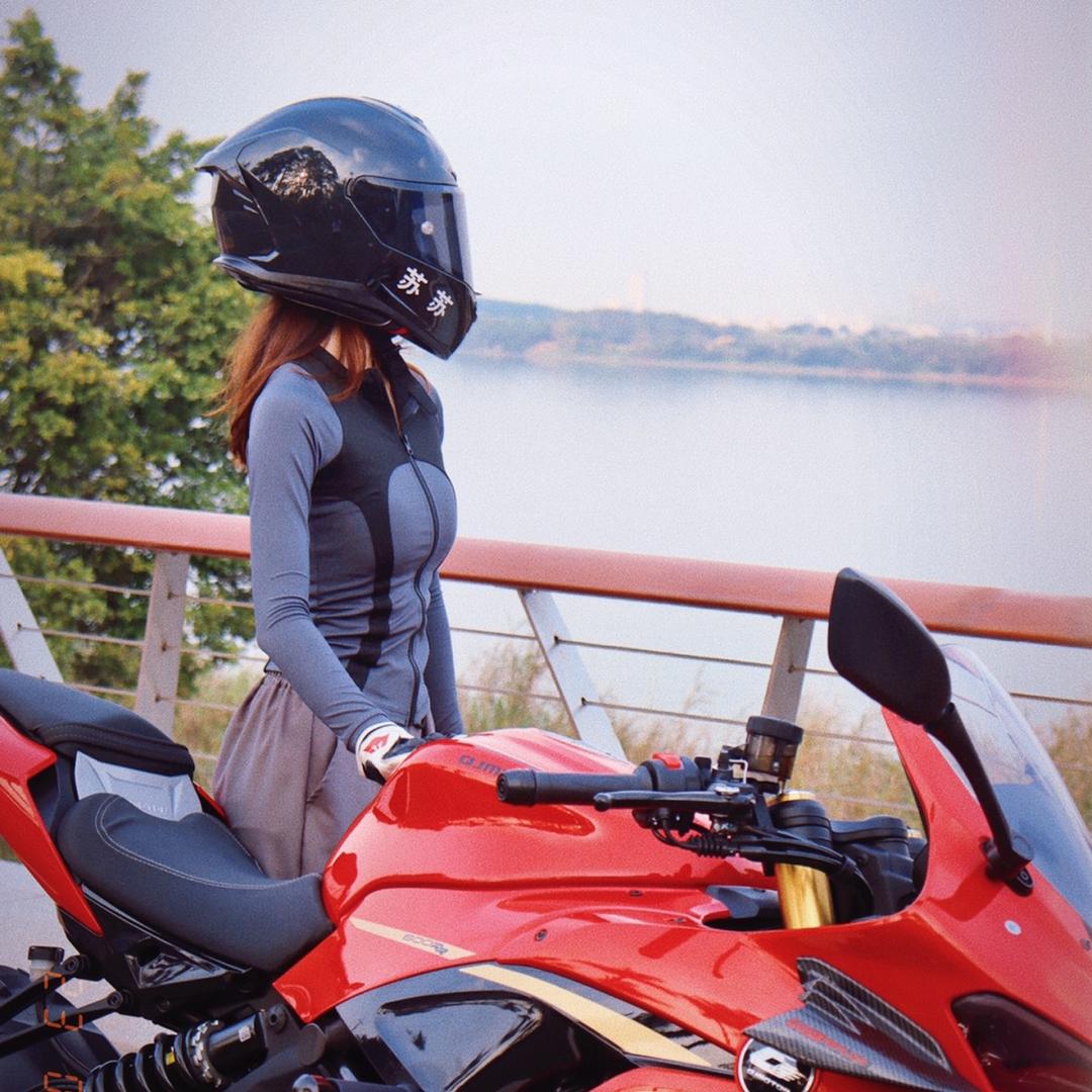 苏苏老师🏍️