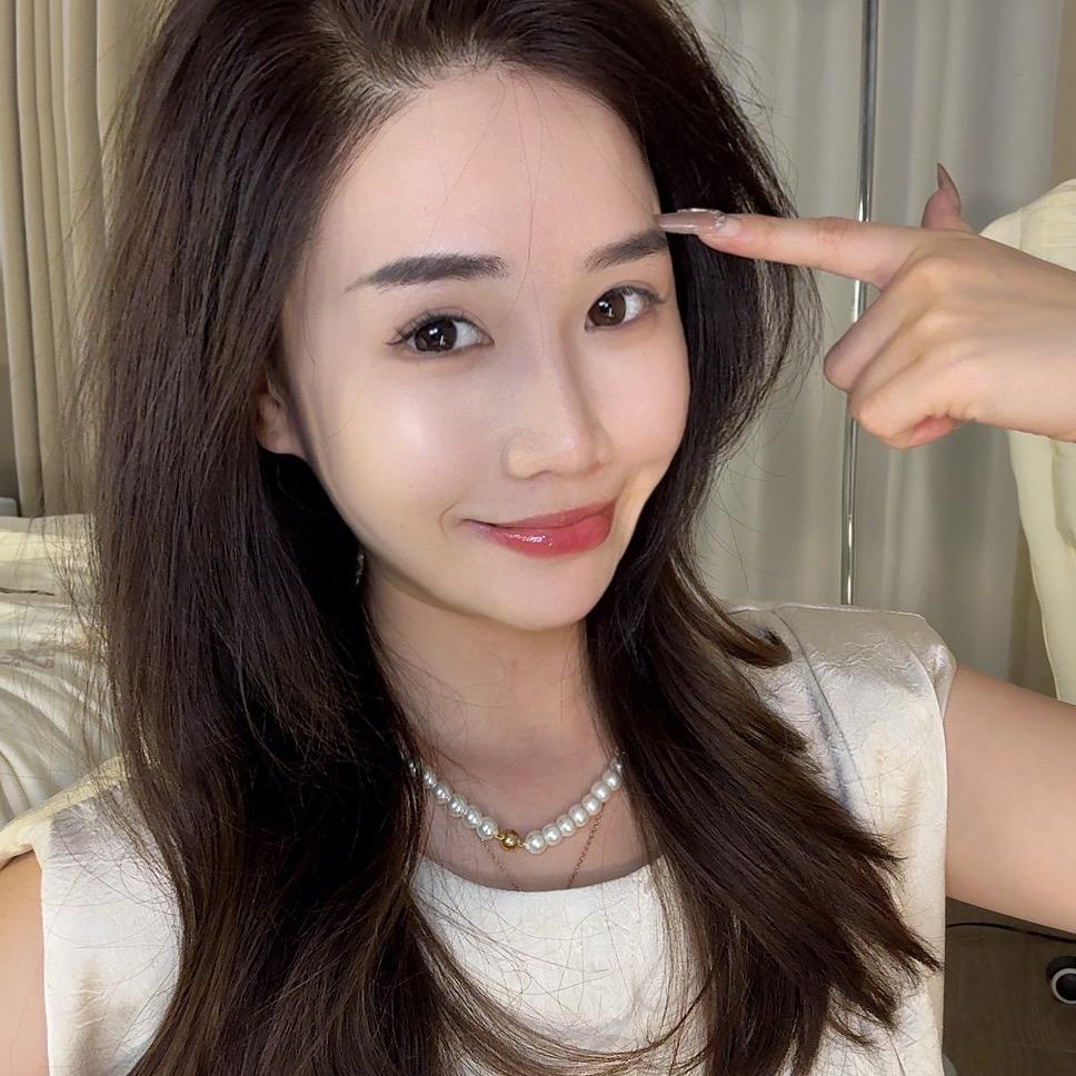 咪子熬夜了