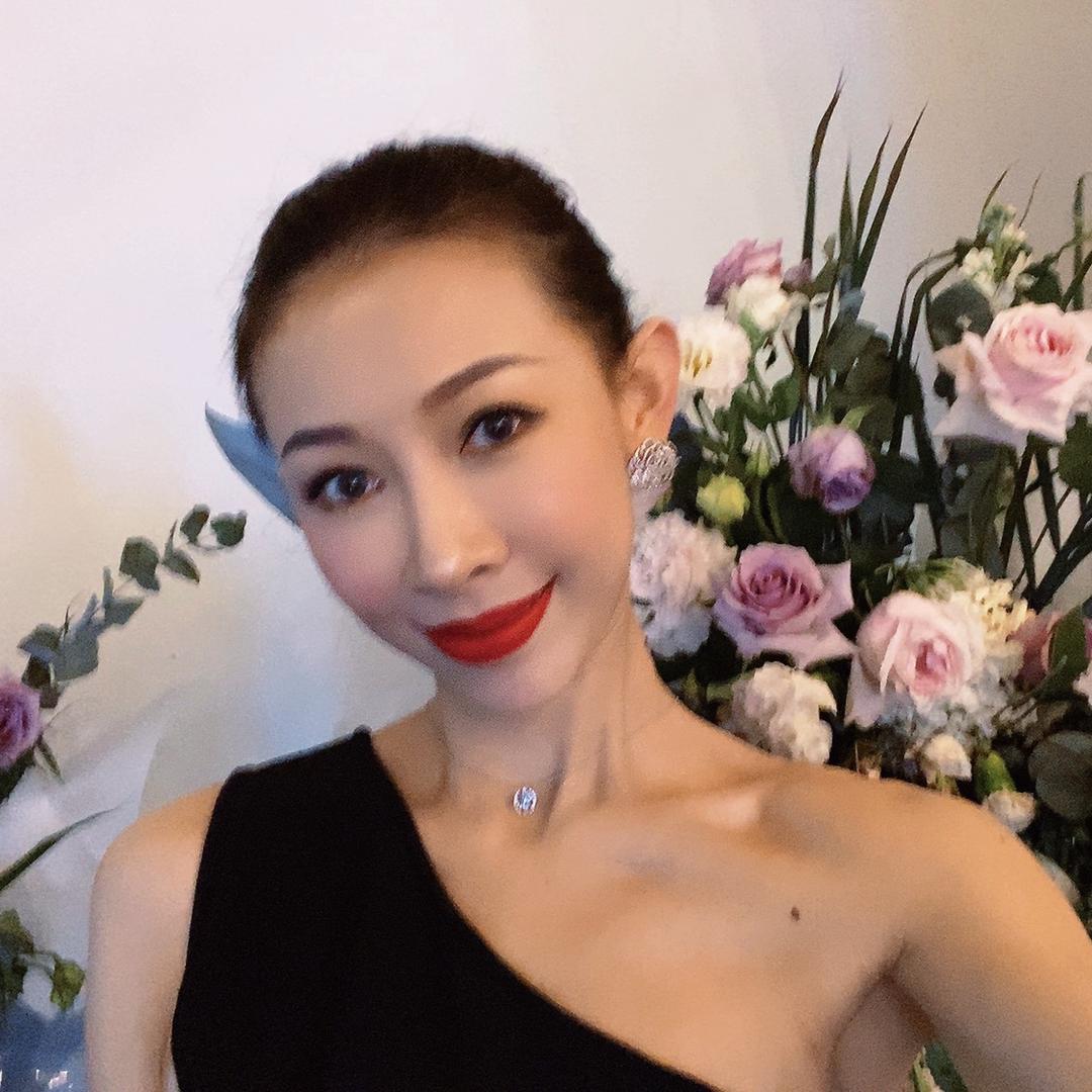 孙艺娜-肩上芭蕾