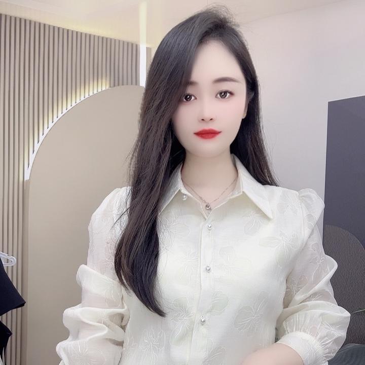 点点（穿搭在橱窗）