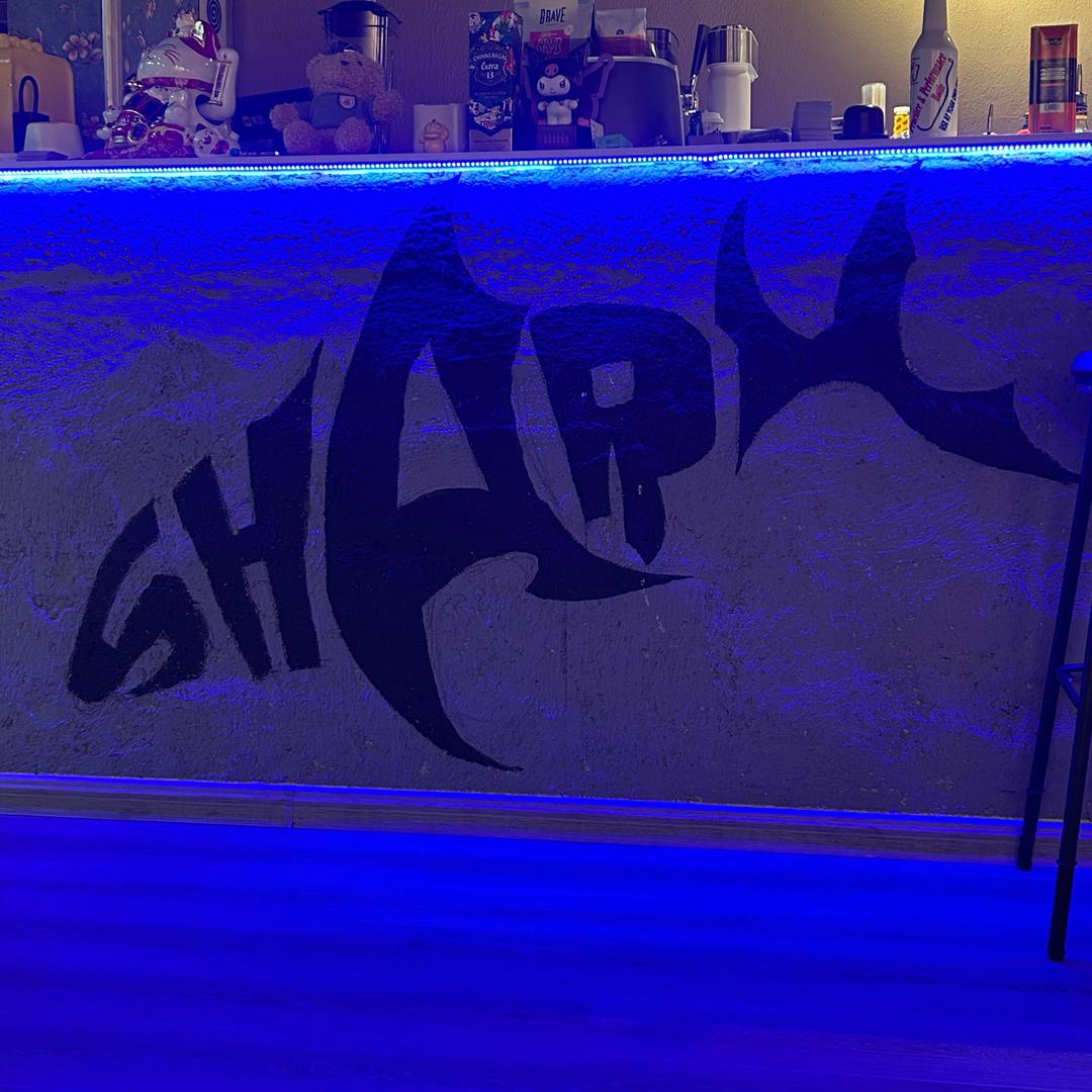 Shark coffee&bar