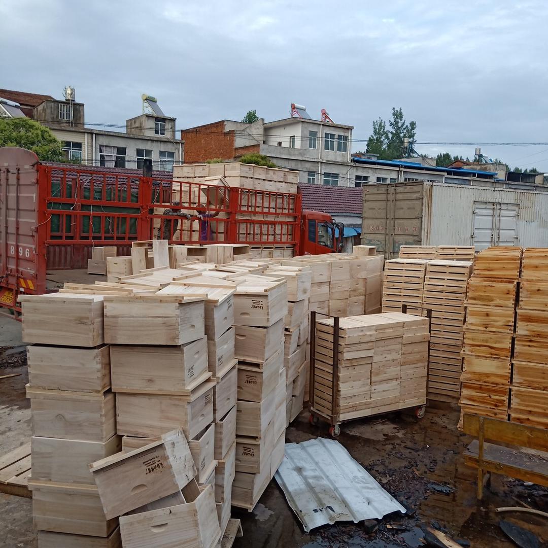 湖北省随州市太白山蜂箱厂