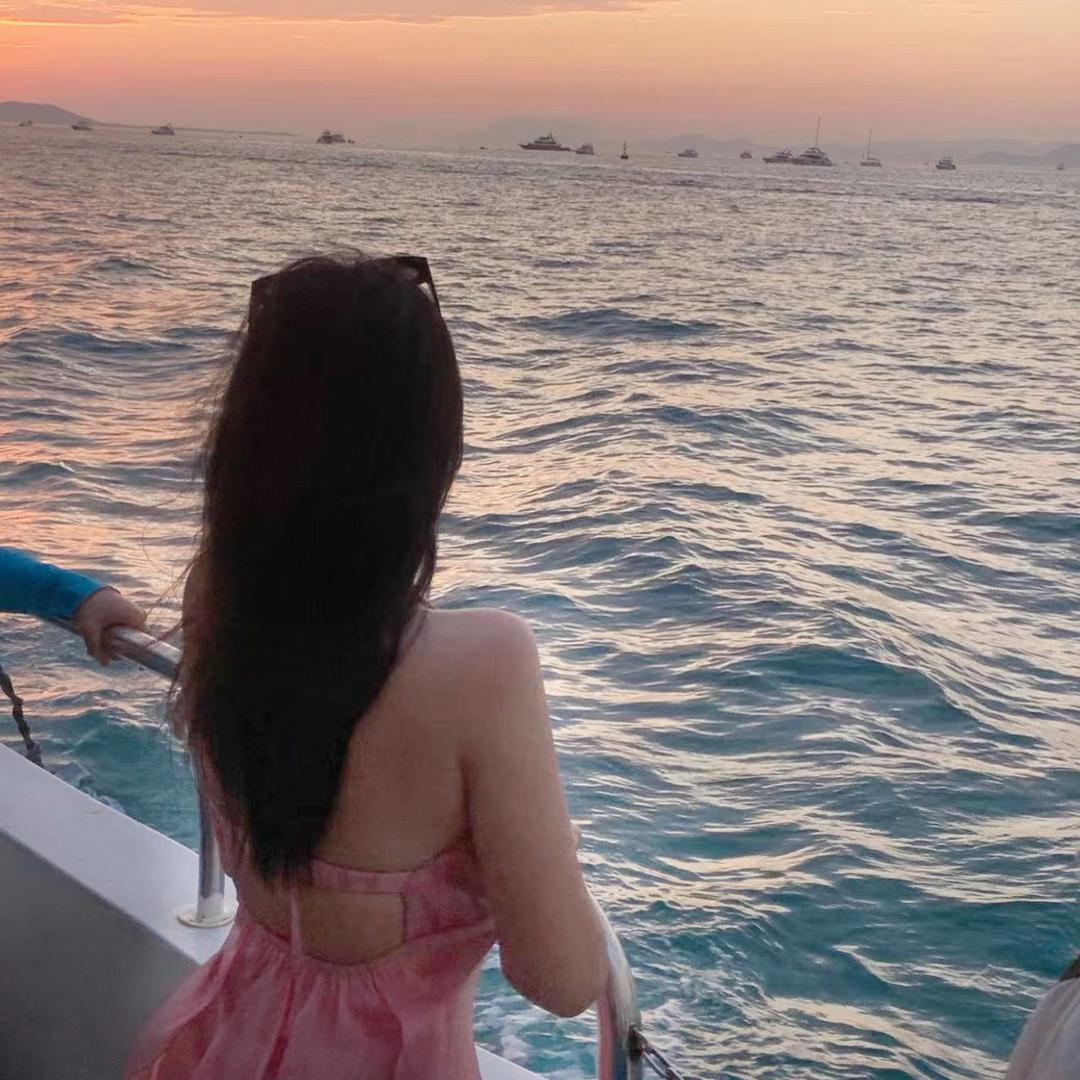 娜个女人