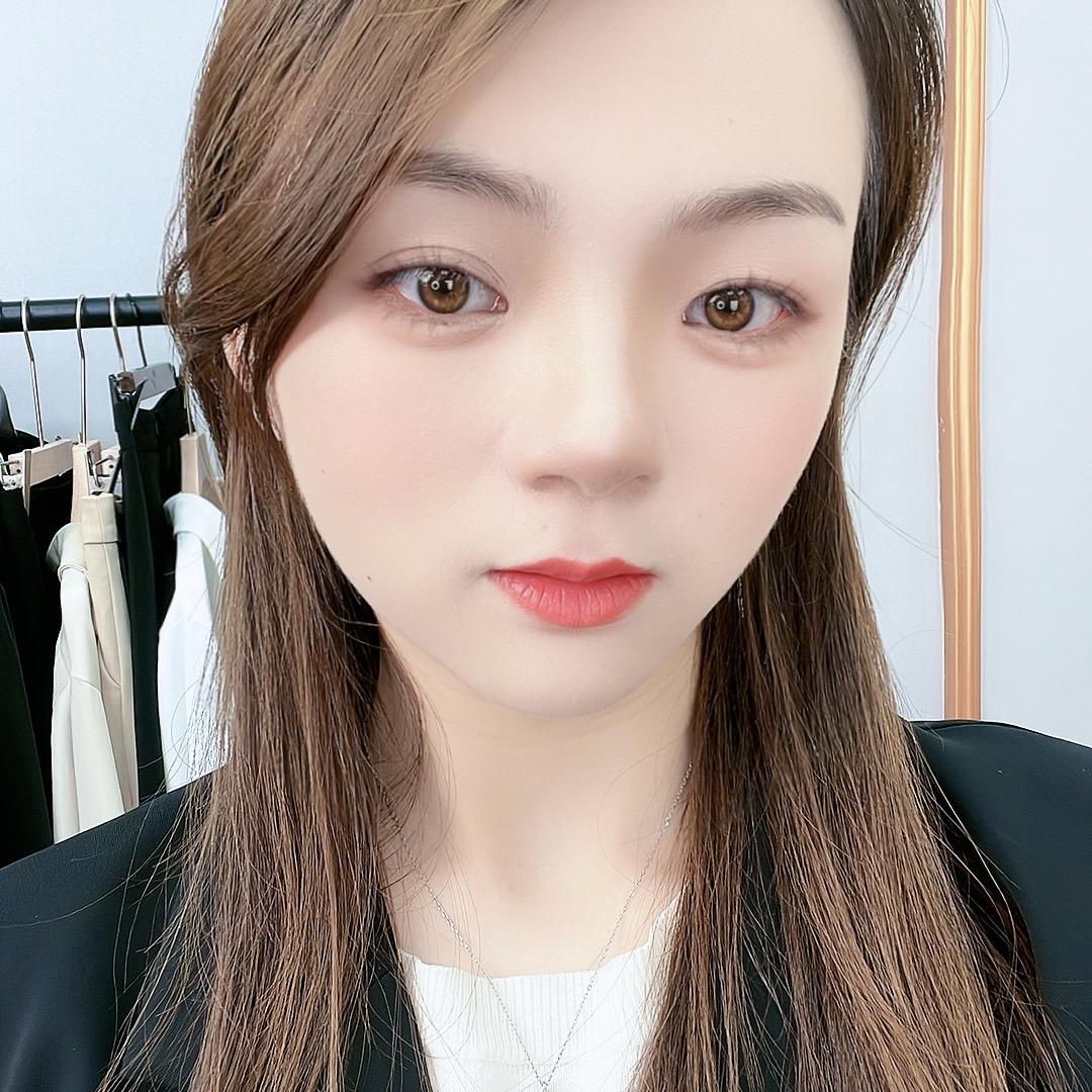 热点半身裙穿搭