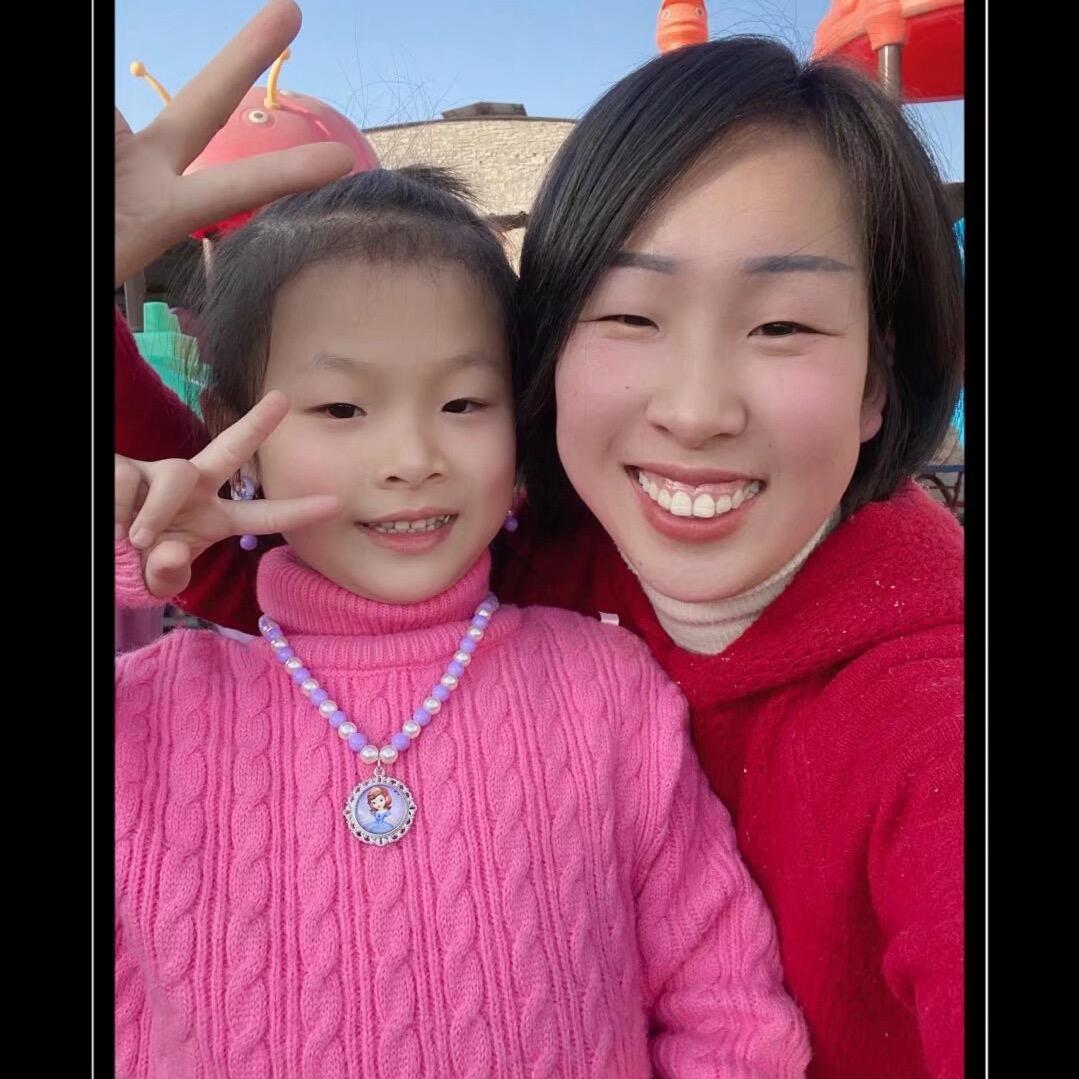YY.（小张在这儿！）