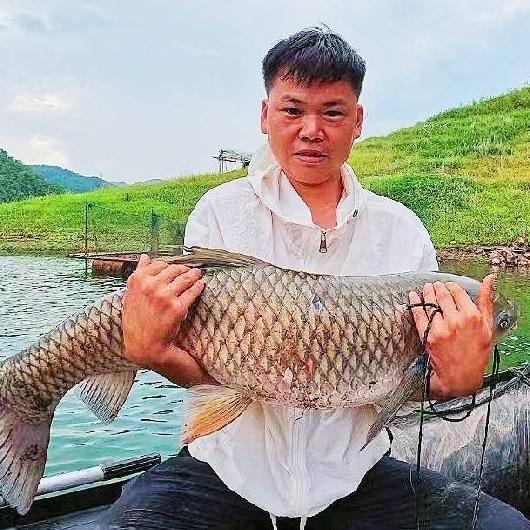 唐牛钓鱼
