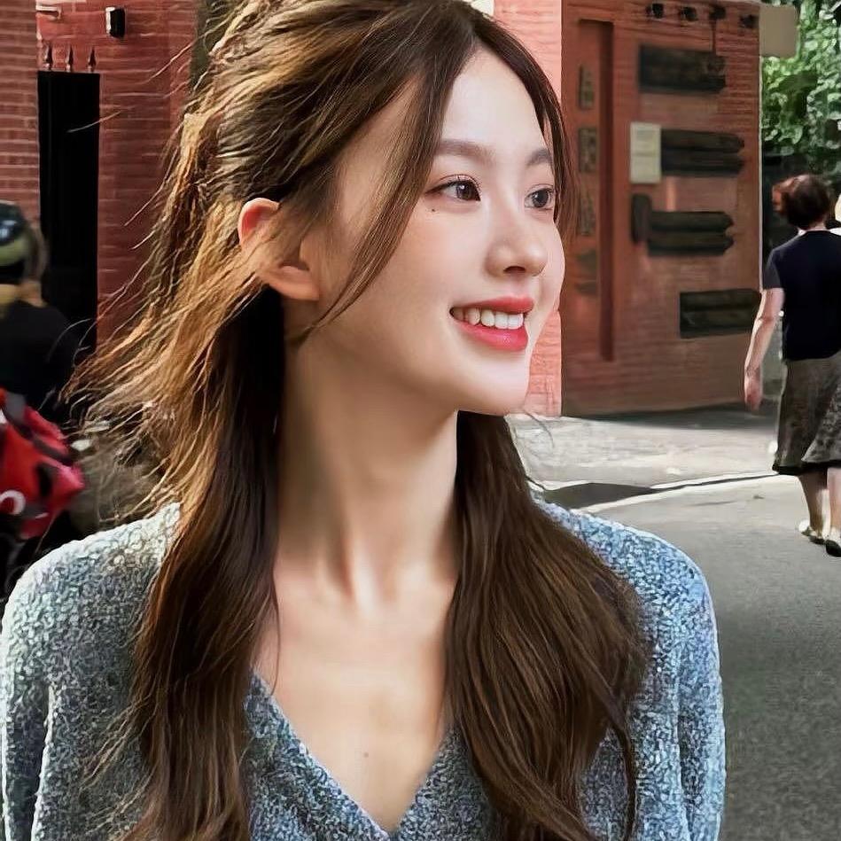 柚子爱穿搭