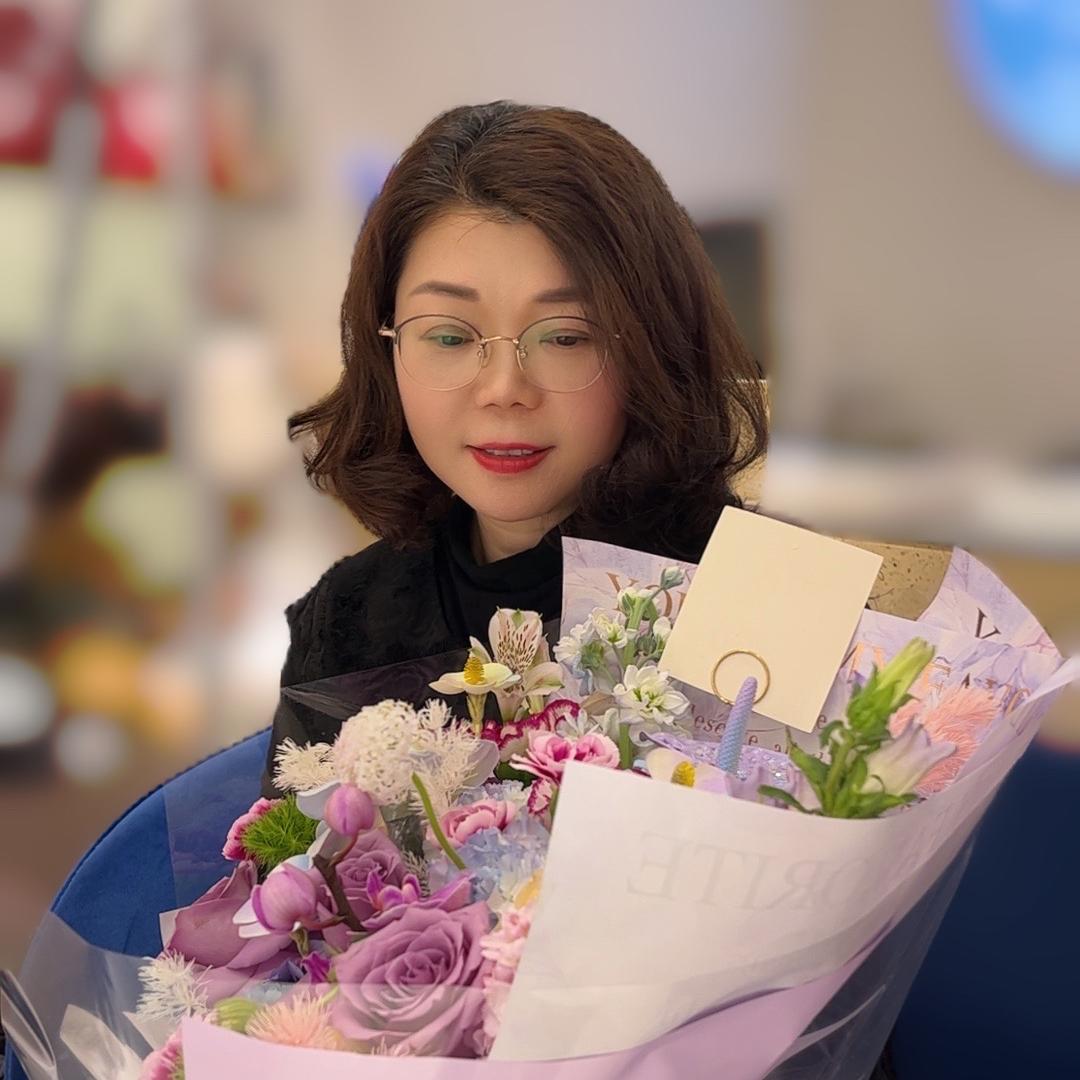 福州市仓山区佳人苑服装店