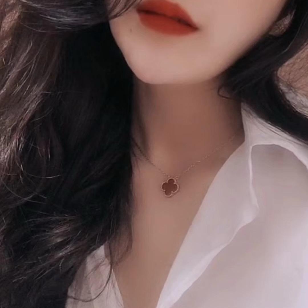 静@