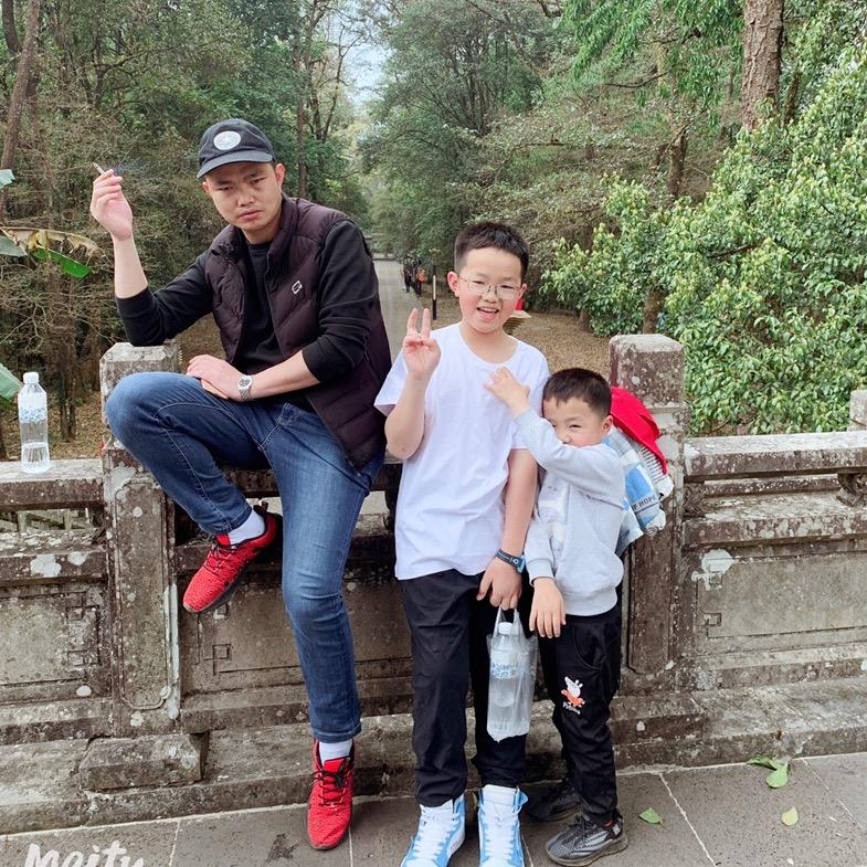 二姐的三宝🌹💄