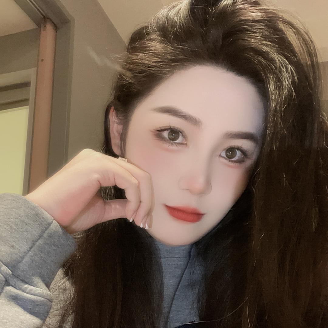 蕾蕾🍀🍀🍀