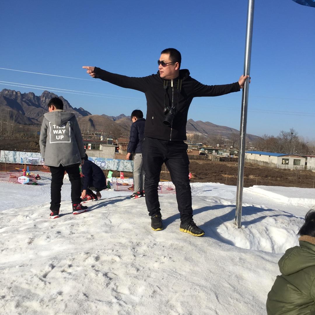 自由人。