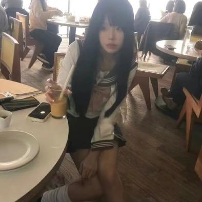 爱吃葡萄的小葡萄🍇
