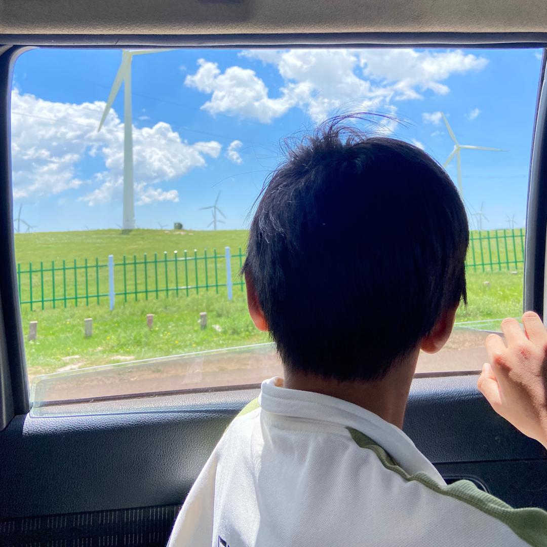 爱打和平的小孩