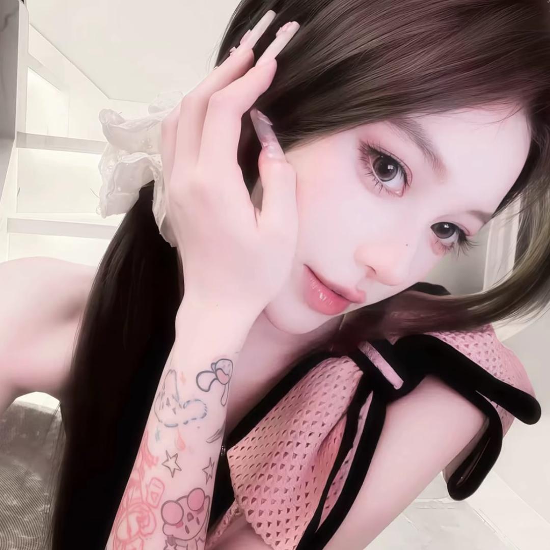 大 小 姐^