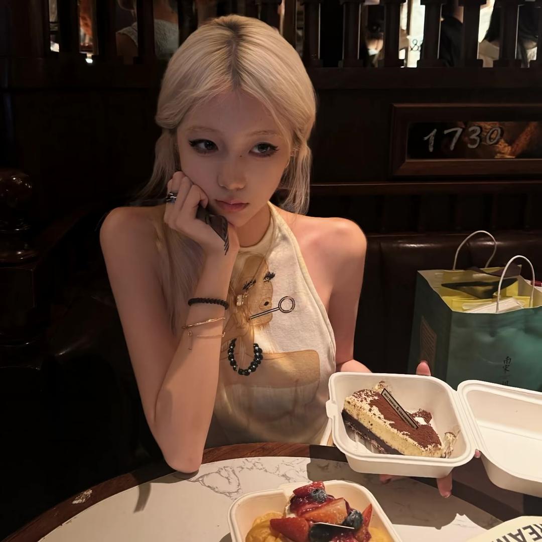 ㅤㅤㅤ你呆呆的