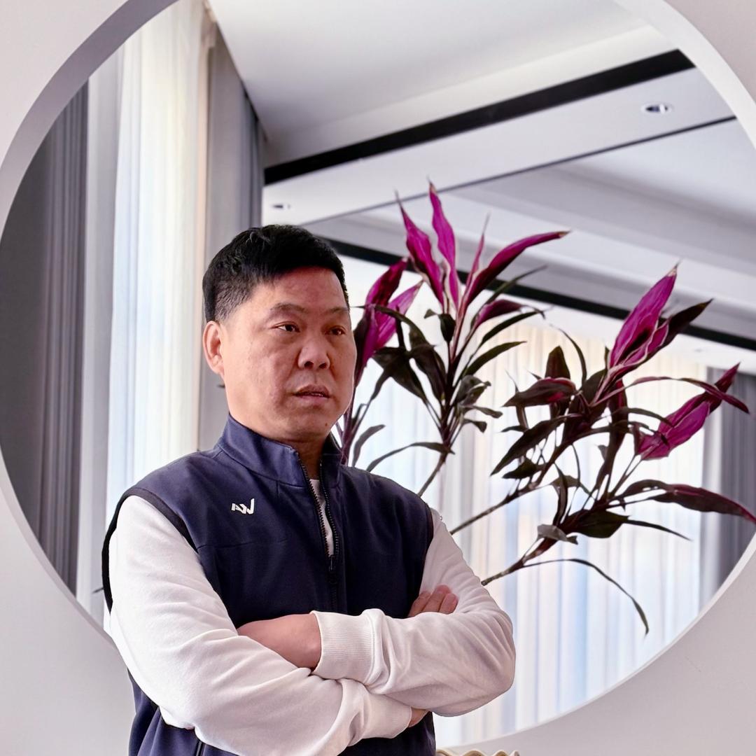 葛洪亮（红木家具艺术馆）