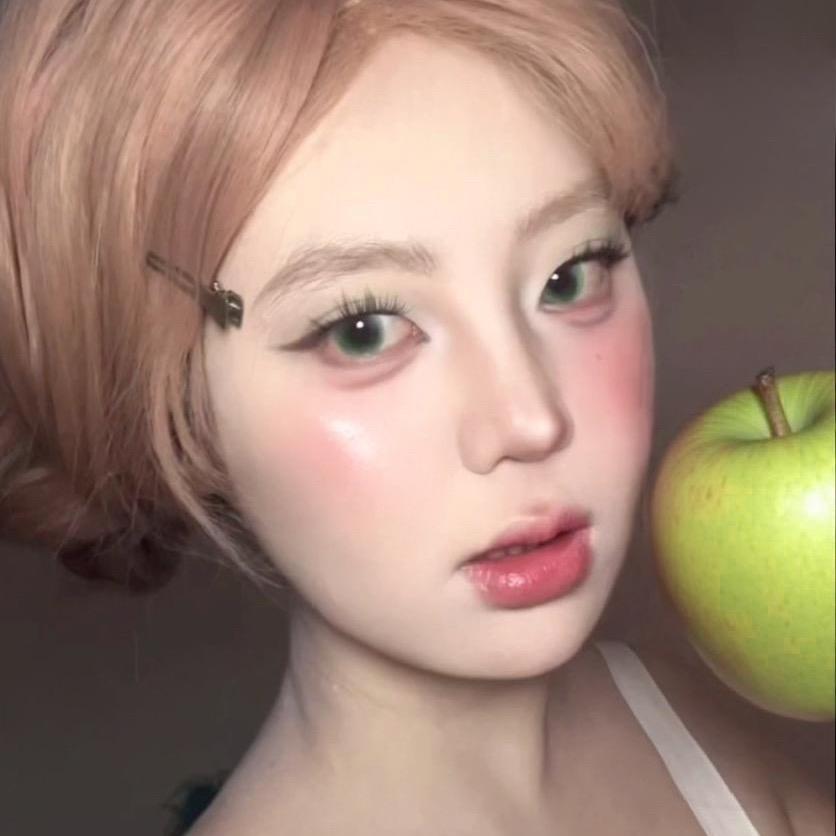 肉脸胡（单眼皮）