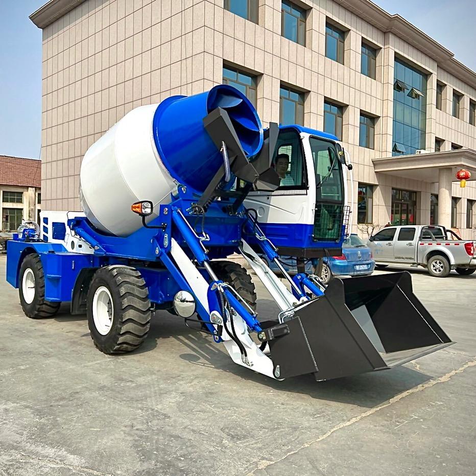 鑫峰自上料搅拌车