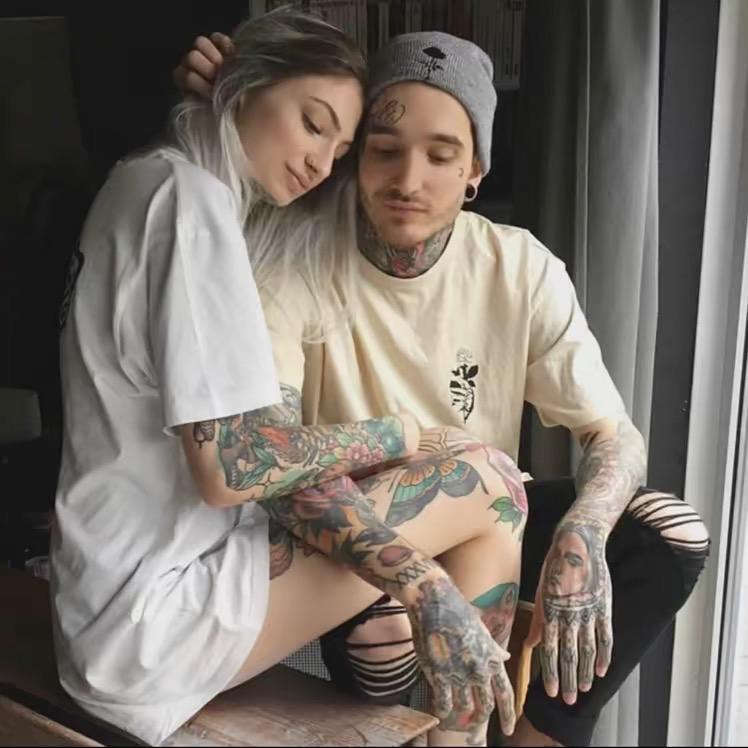 🖤 .