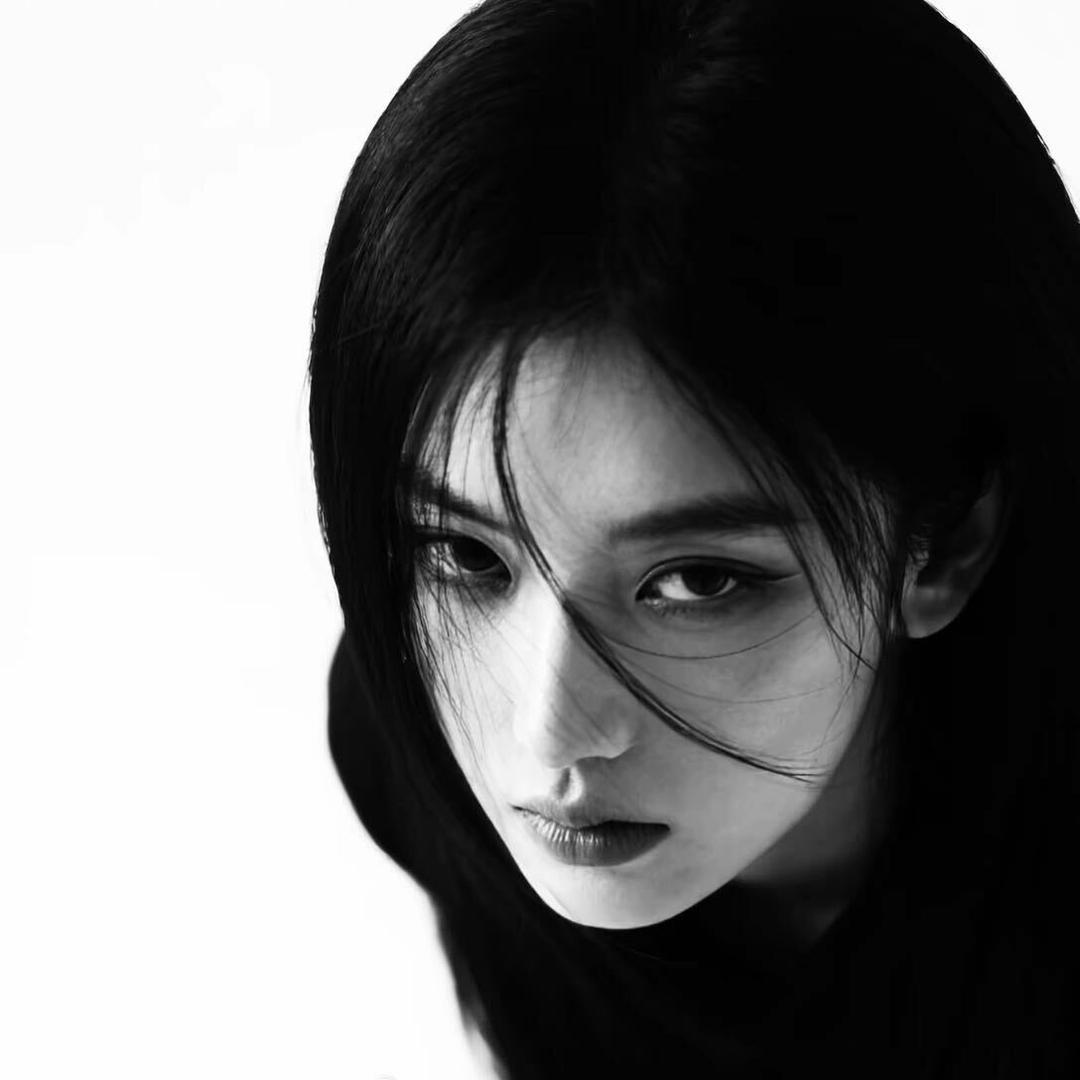 -美娜.