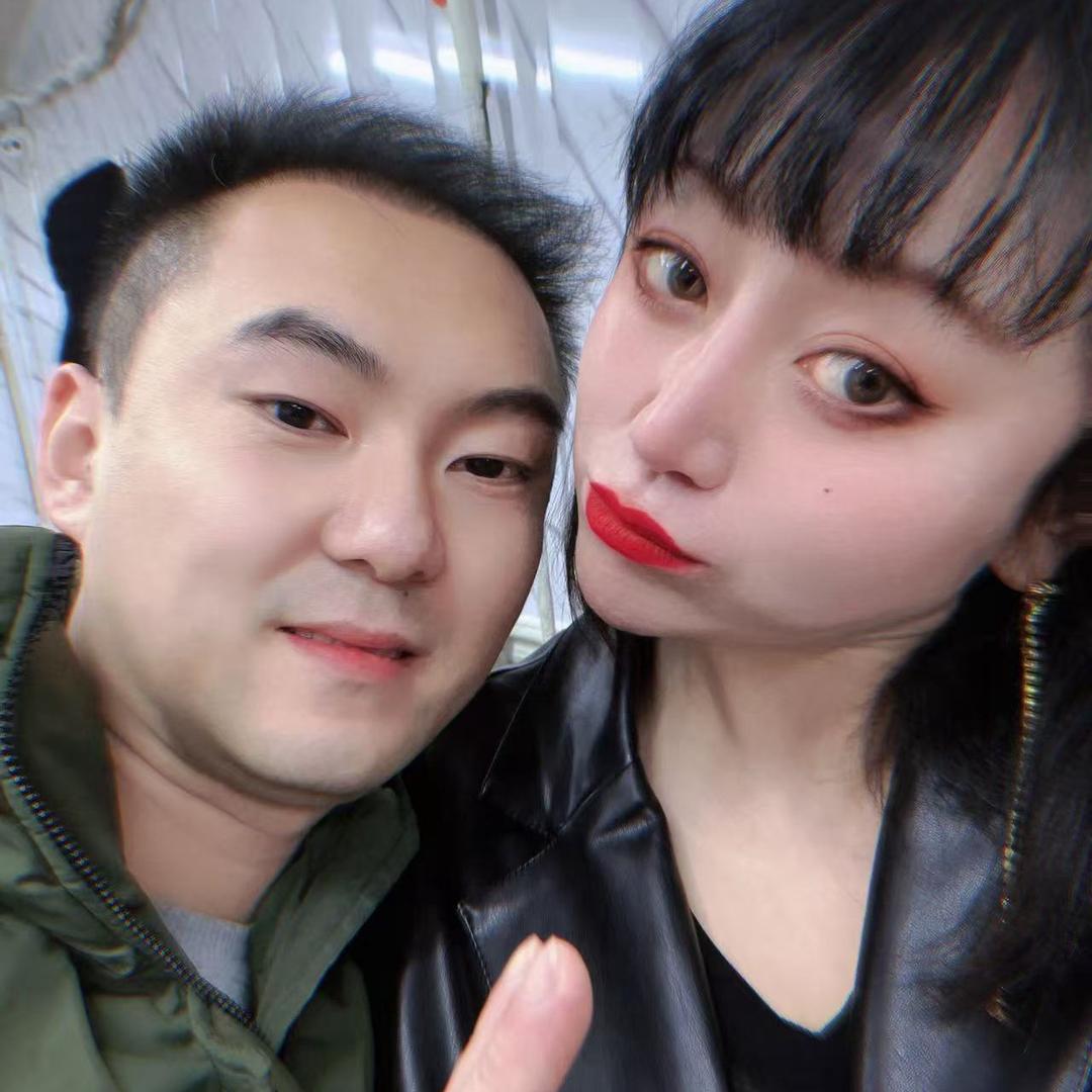 卷毛美小美