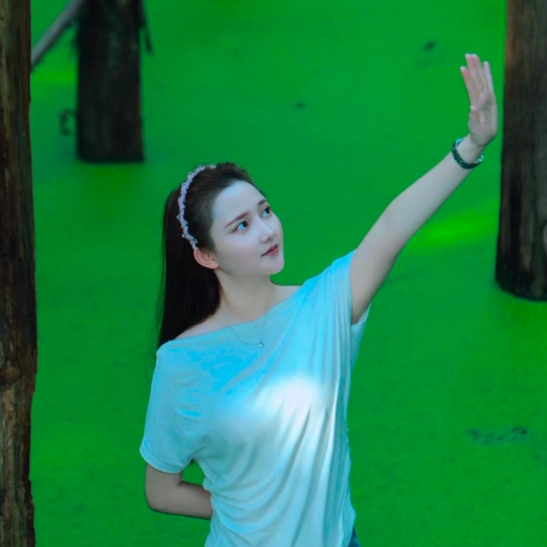 “思思小铺”