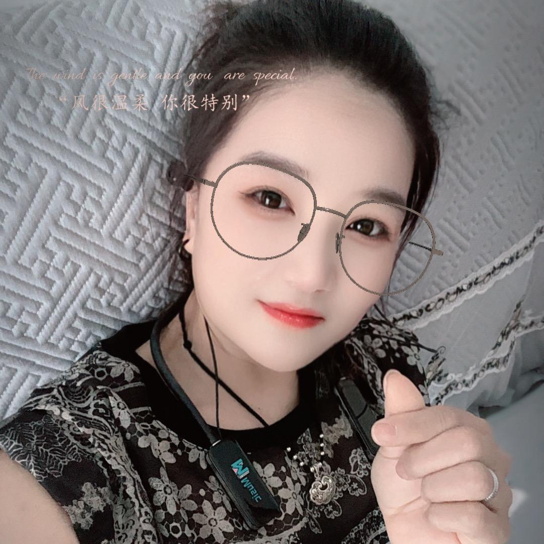 踏雪寻梅