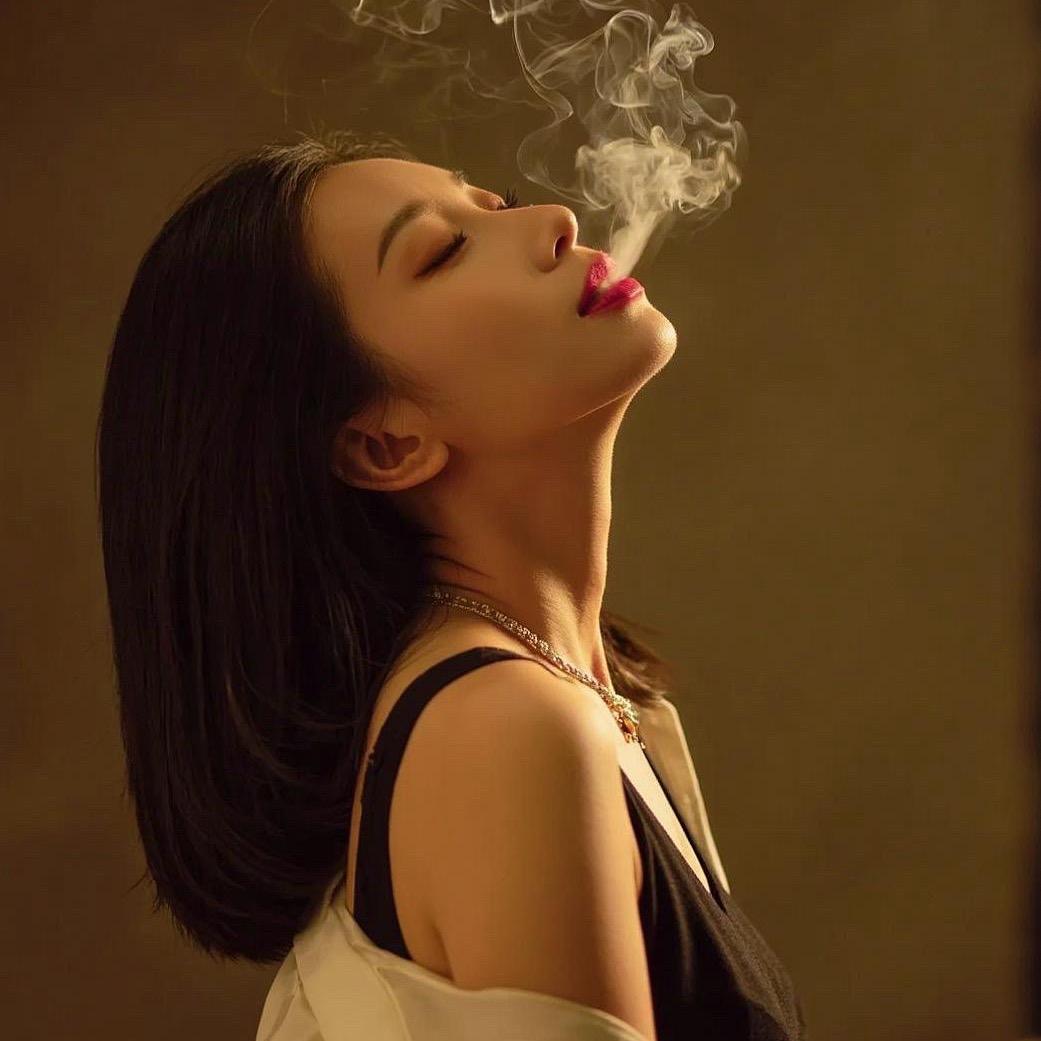 咖啡泡着月亮🌙