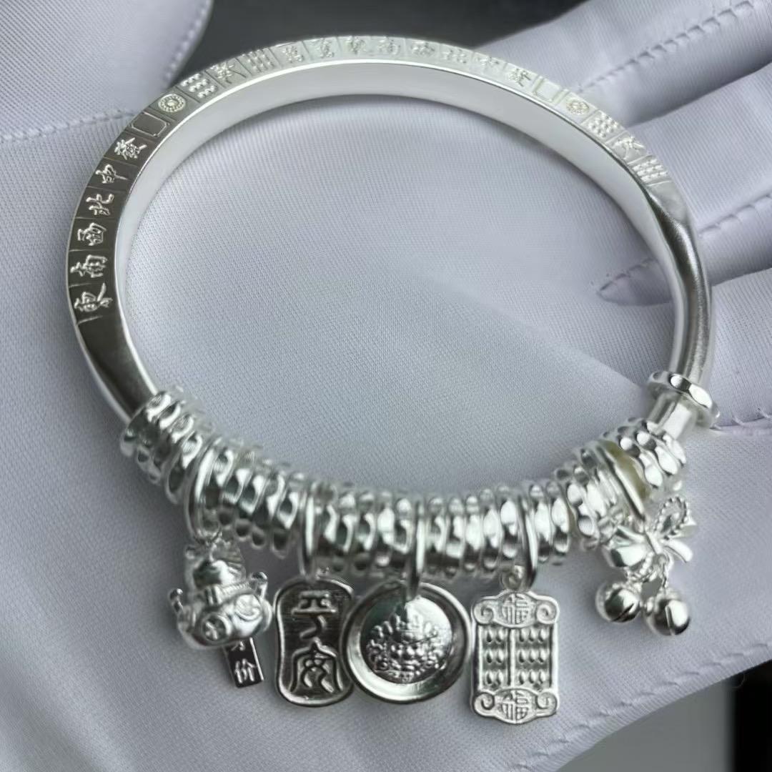 是打盘缠手镯的老李呀