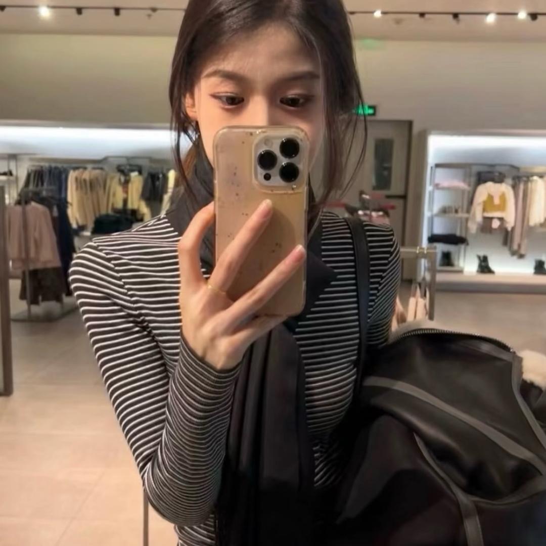 小y.