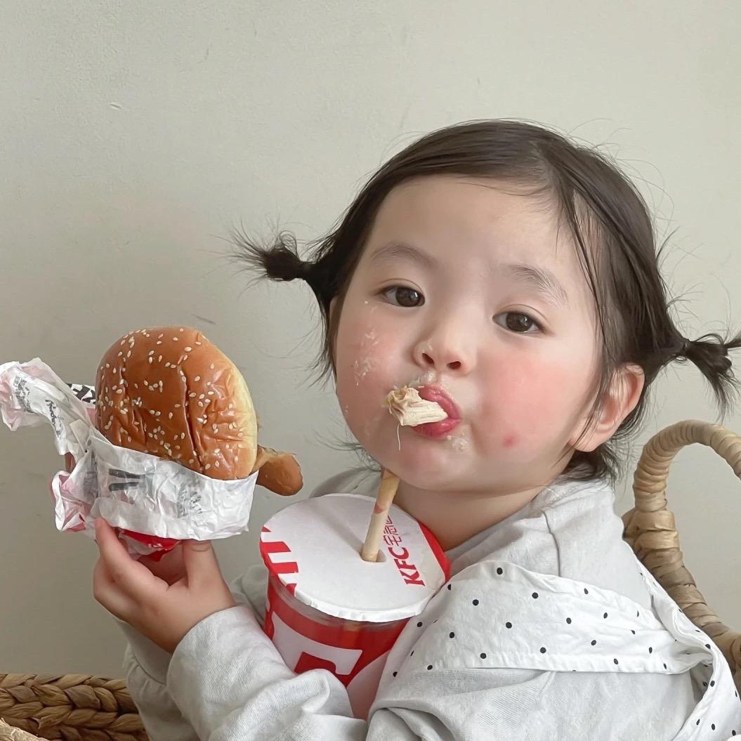 就吃一口饼干～