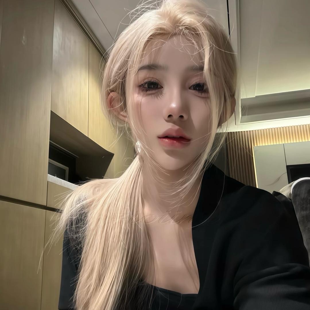 喜欢看帅哥的大妈