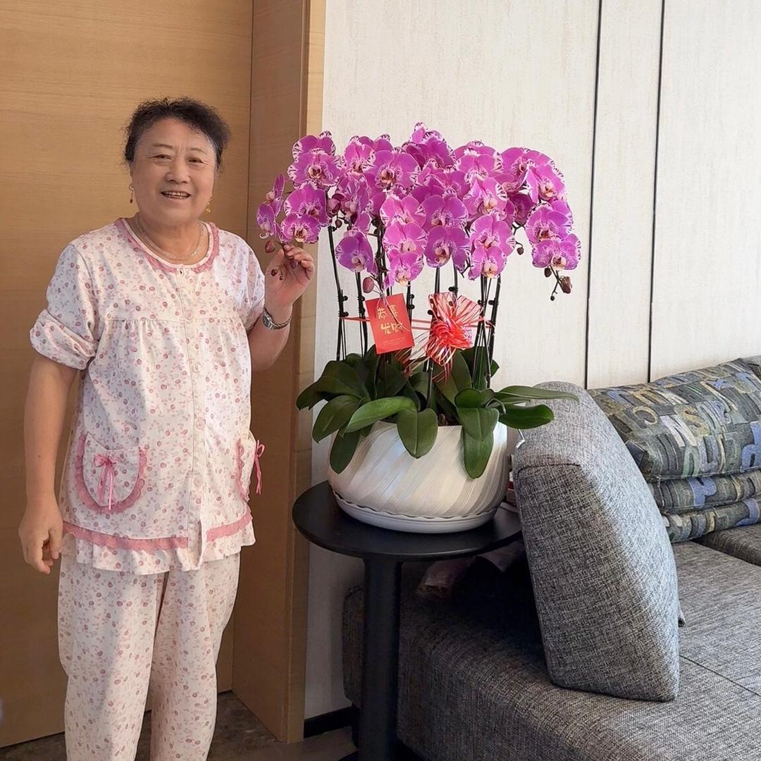 满族老奶奶的快乐生活